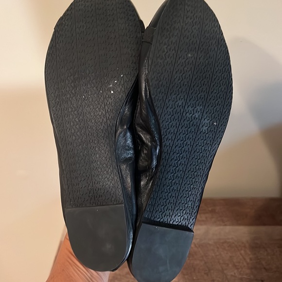 MICHAEL Michael Kors Black Gold Ballet Flats - Picture 5 of 6